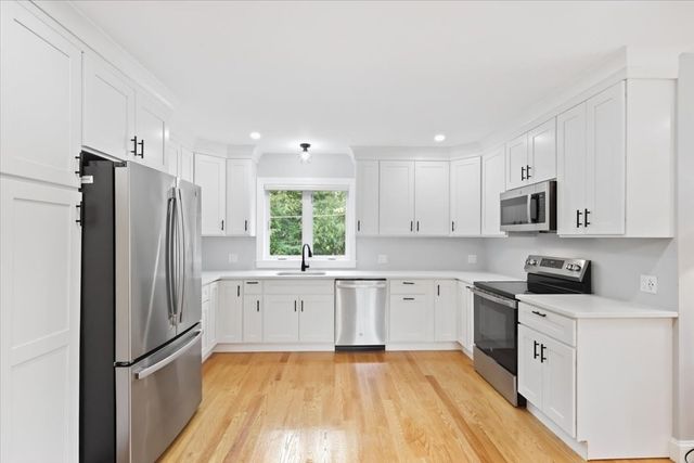 19 Digby Ave, Brockton, MA 02301