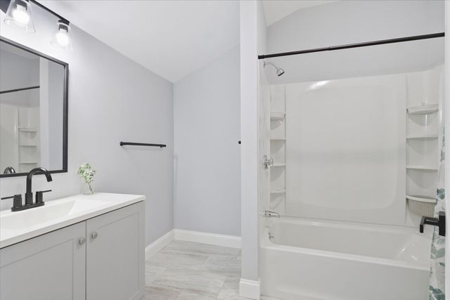 19 Digby Ave, Brockton, MA 02301