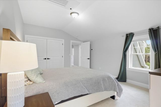 19 Digby Ave, Brockton, MA 02301
