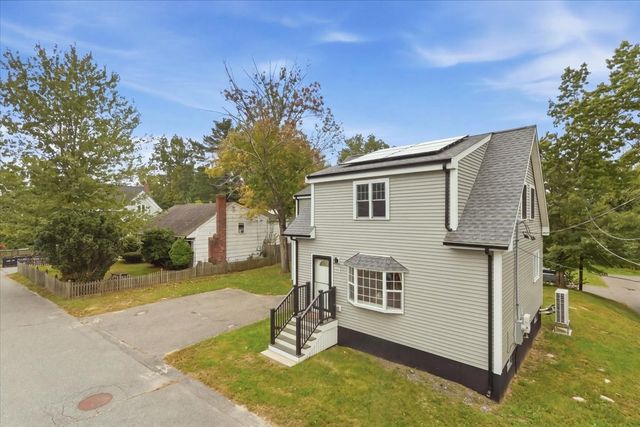 19 Digby Ave, Brockton, MA 02301