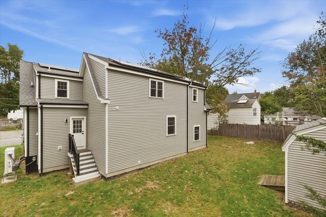 19 Digby Ave, Brockton, MA 02301