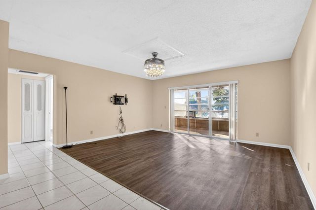 201 Oxford 600, West Palm Beach, FL 33417