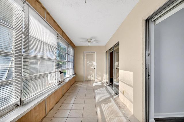 201 Oxford 600, West Palm Beach, FL 33417