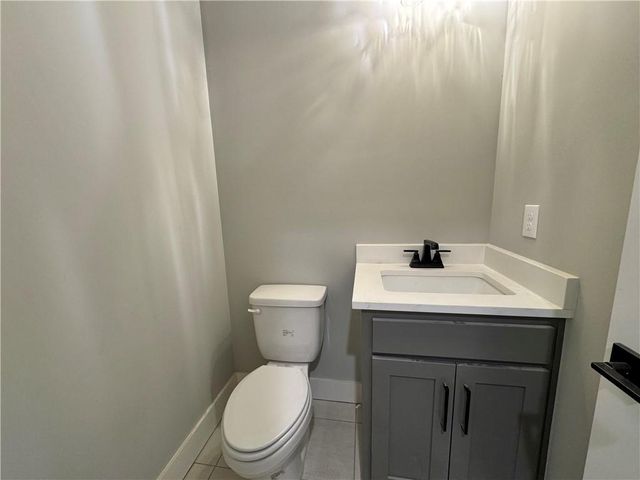 9173 N Montgall Avenue, Kansas City, MO 64156