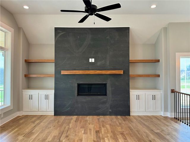 9173 N Montgall Avenue, Kansas City, MO 64156