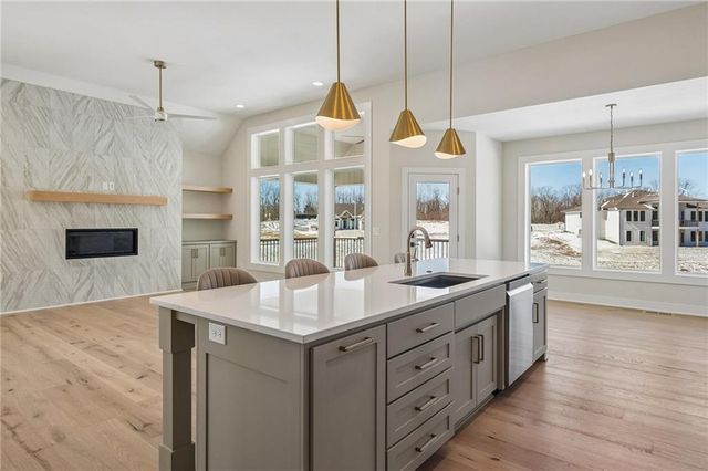 9173 N Montgall Avenue, Kansas City, MO 64156