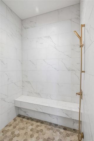 9173 N Montgall Avenue, Kansas City, MO 64156