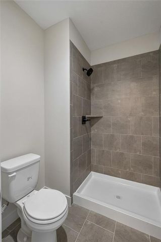 9173 N Montgall Avenue, Kansas City, MO 64156