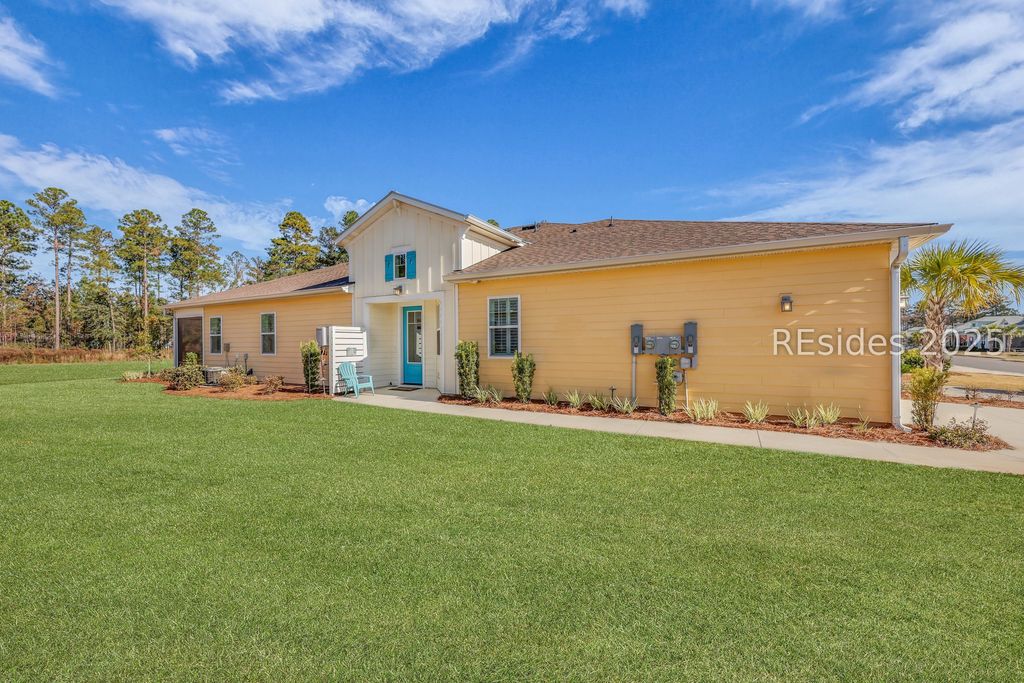 552 Weekend Ave, Hardeeville, SC 29927