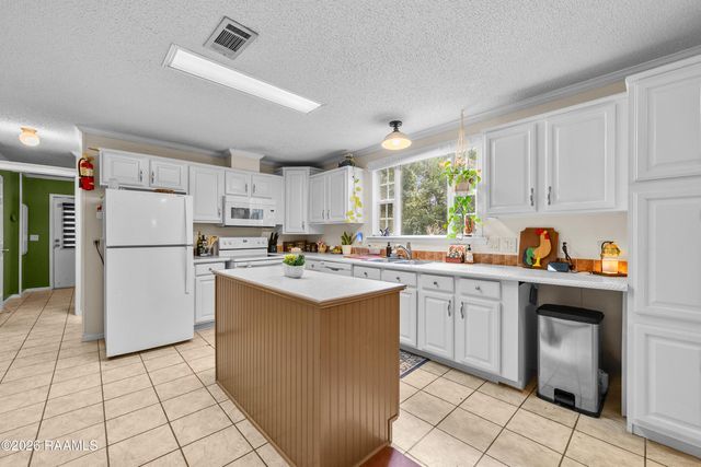 305 Demette Road, Lafayette, LA 70508