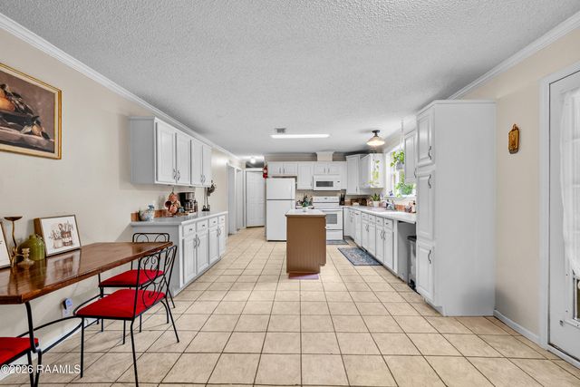 305 Demette Road, Lafayette, LA 70508