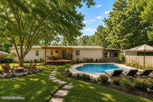 305 Demette Road, Lafayette, LA 70508