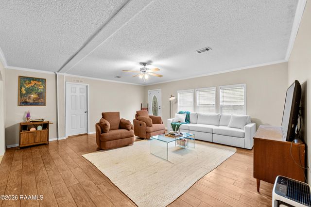 305 Demette Road, Lafayette, LA 70508