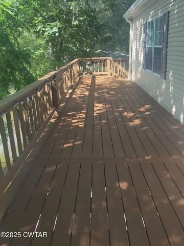 407 Pevahouse Camp Cir, Decaturville, TN 38329
