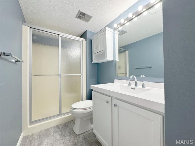 1400 Heritage Landing 308, St Charles, MO 63303
