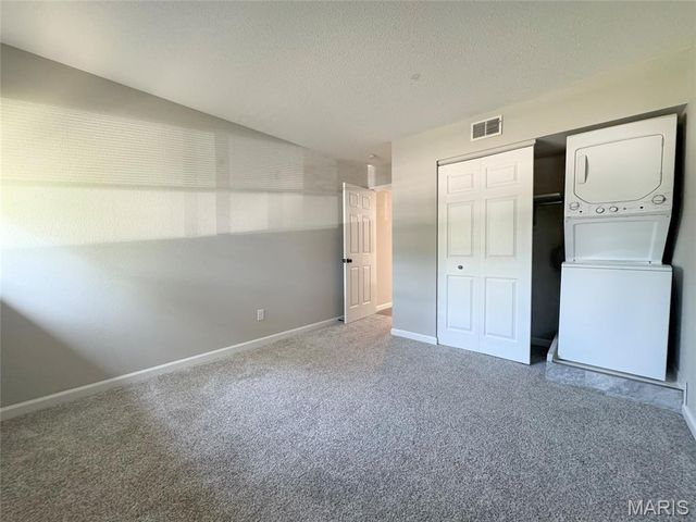1400 Heritage Landing 308, St Charles, MO 63303