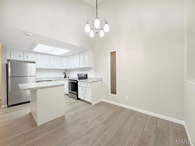 1400 Heritage Landing 308, St Charles, MO 63303