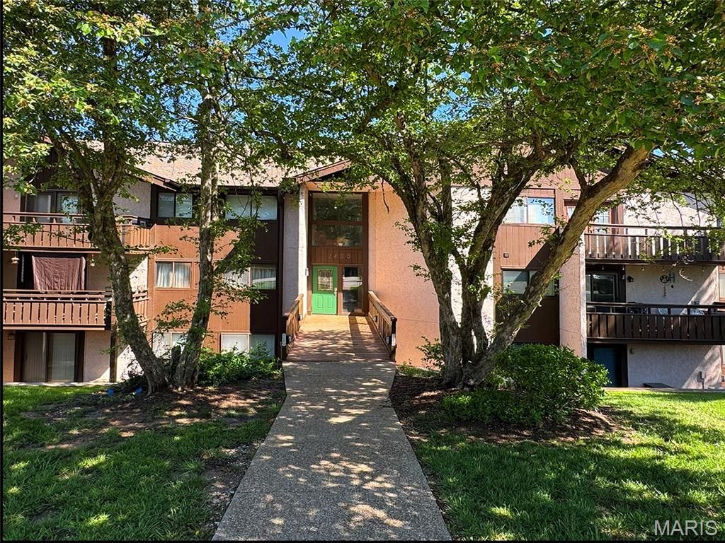 1400 Heritage Landing 308, St Charles, MO 63303