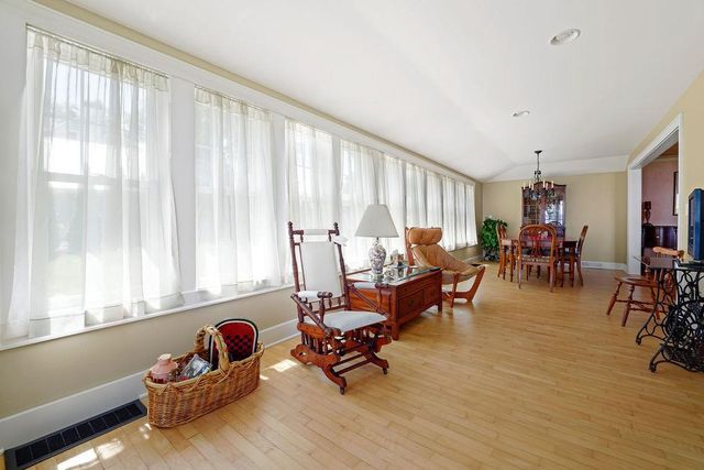 3790 PAU KO TUK LANE, Oshkosh, WI 54902