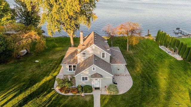3790 PAU KO TUK LANE, Oshkosh, WI 54902