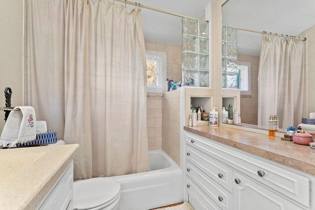 3790 PAU KO TUK LANE, Oshkosh, WI 54902