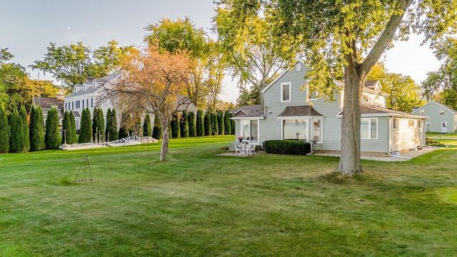 3790 PAU KO TUK LANE, Oshkosh, WI 54902