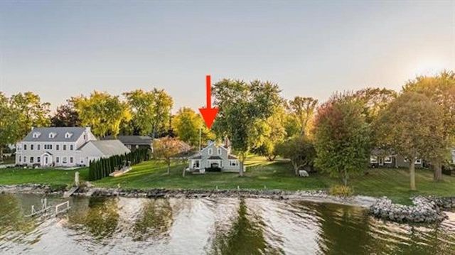 3790 PAU KO TUK LANE, Oshkosh, WI 54902