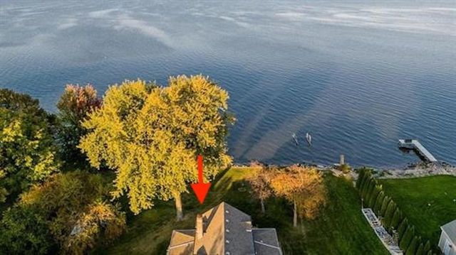 3790 PAU KO TUK LANE, Oshkosh, WI 54902