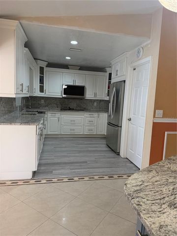 11204 MILLRIDGE DRIVE, Tampa, FL 33625