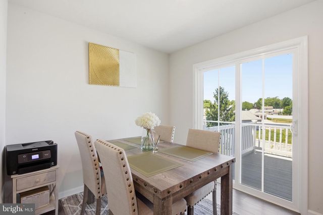 9-F FLOYD AVE, Beverly, NJ 08010