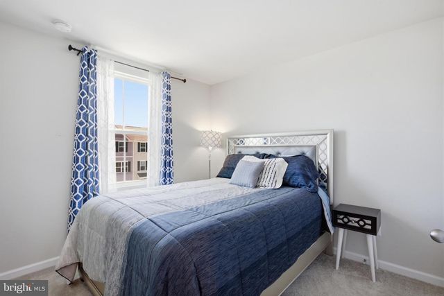 9-F FLOYD AVE, Beverly, NJ 08010