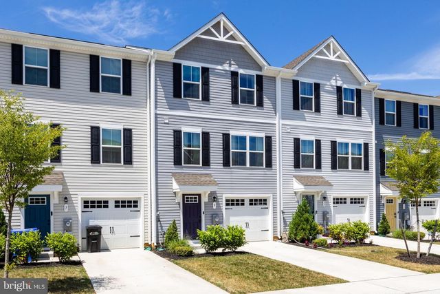 9-F FLOYD AVE, Beverly, NJ 08010