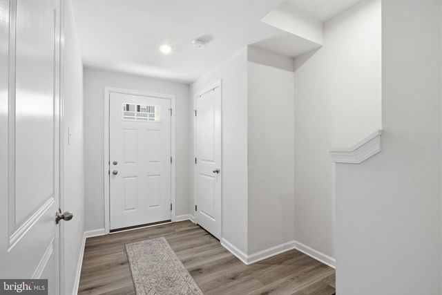 9-F FLOYD AVE, Beverly, NJ 08010