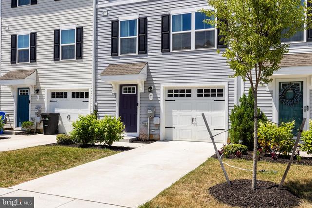 9-F FLOYD AVE, Beverly, NJ 08010