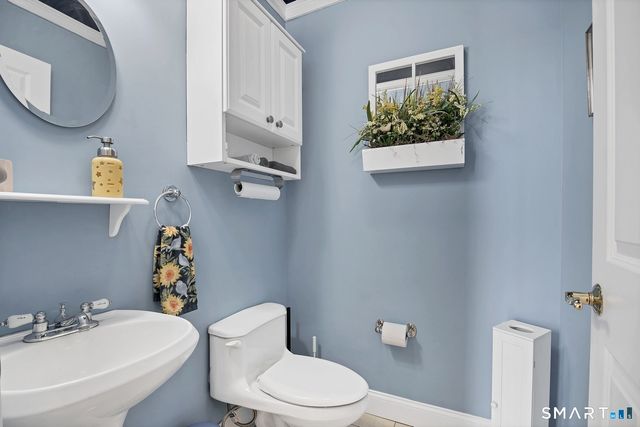 17 Carriage Lane, Woodbury, CT 06798