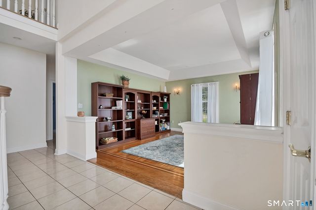 17 Carriage Lane, Woodbury, CT 06798