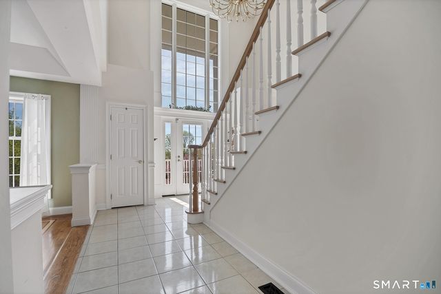 17 Carriage Lane, Woodbury, CT 06798