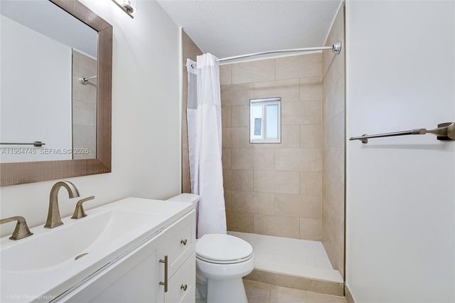 1139 NW 37th St, Miami, FL 33127