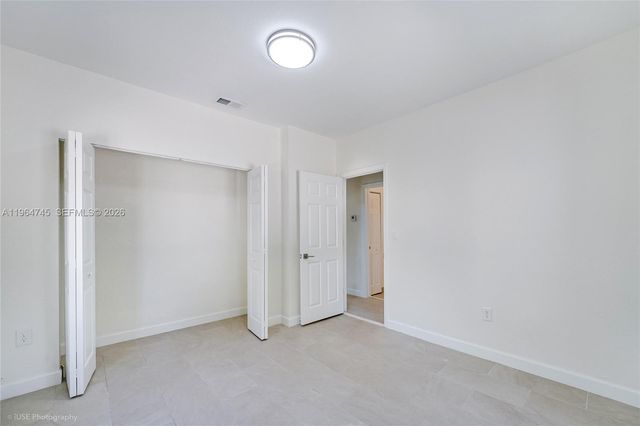 1139 NW 37th St, Miami, FL 33127