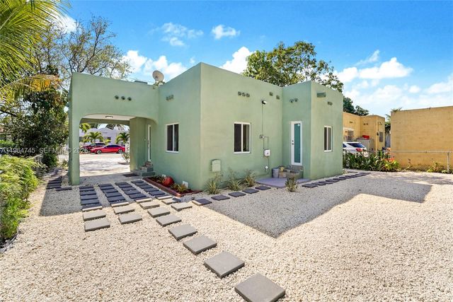 1139 NW 37th St, Miami, FL 33127