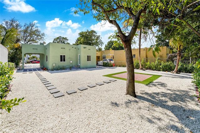 1139 NW 37th St, Miami, FL 33127
