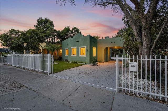 1139 NW 37th St, Miami, FL 33127