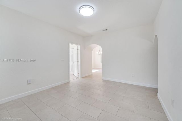 1139 NW 37th St, Miami, FL 33127