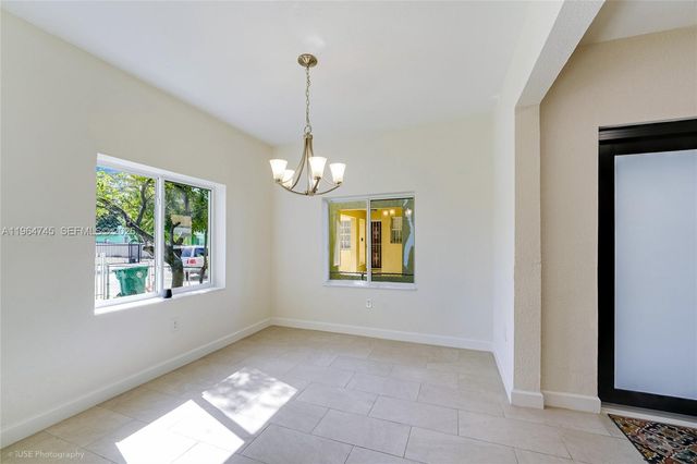 1139 NW 37th St, Miami, FL 33127