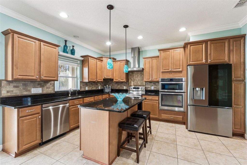 Image 13 of property listing at 14644 CROSSTON BAY COURT, Orlando, FL 32824