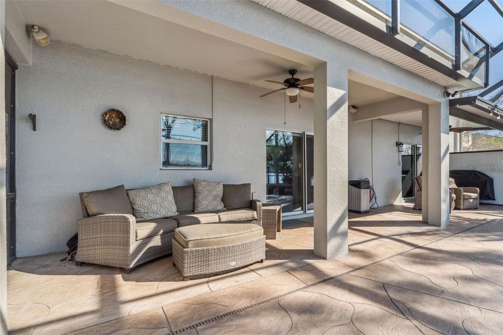 Image 32 of property listing at 14644 CROSSTON BAY COURT, Orlando, FL 32824