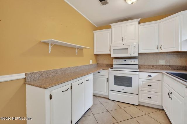 1208 MELROSE Avenue, Green Cove Springs, FL 32043