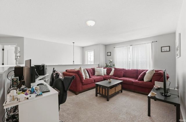 6291 Bellechase Boulevard, Fort Wayne, IN 46835