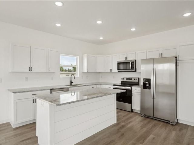 1416 Duncan Drive, Muscatine, IA 52761