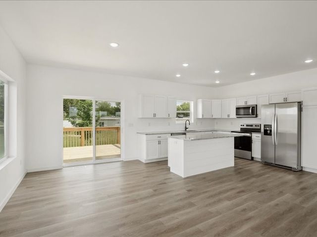 1416 Duncan Drive, Muscatine, IA 52761